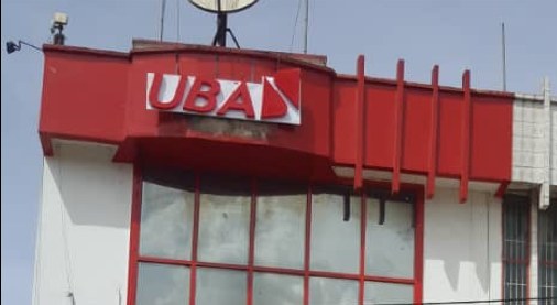 Habillage de façade — UBA