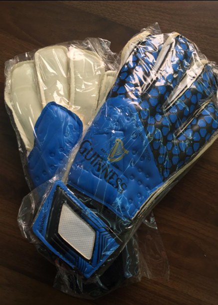 Gants de gardien — Guinness